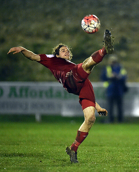 Сергей малый футболист. Дети футболисты. Мало футболист. Мало футболист. Мальчик играет в футбол.