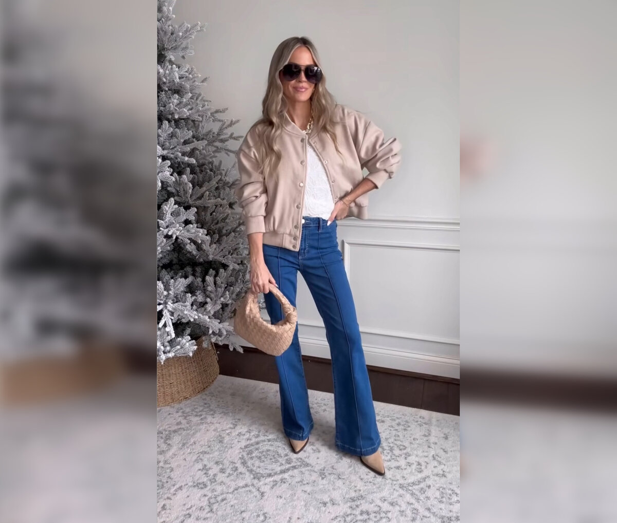 Девушка в меховой жилетке на улице. Модные шубы 2021 2022. Шуба 2023 тренд. Шубы тренд. Меховые жилетки street style.