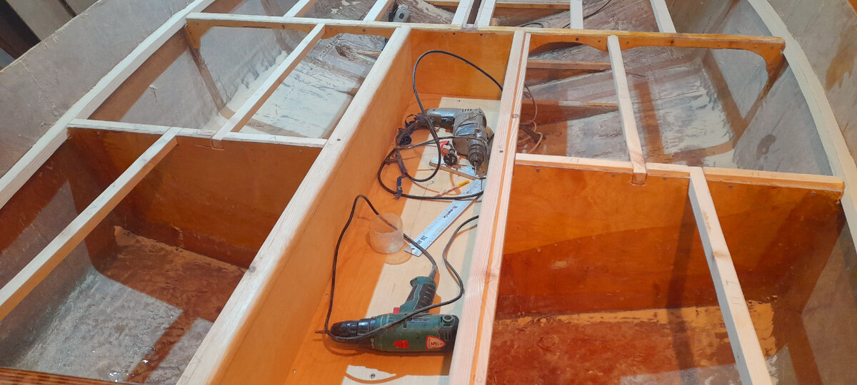 Коробочка- это и есть место для ног