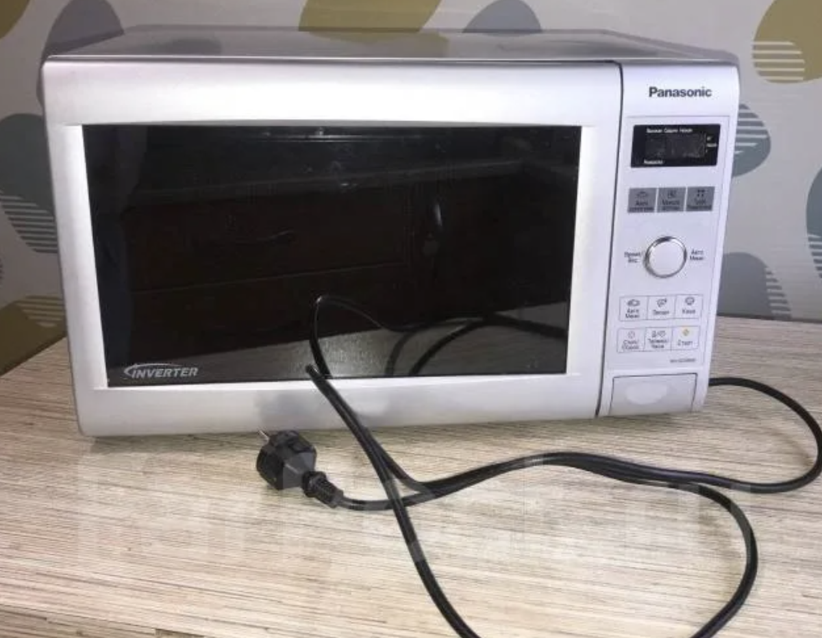 Микроволновки москва магазин. LG MC-805ar. Микроволновка б/у. Микроволновка в рабочем состоянии. Микроволновая печь б/у