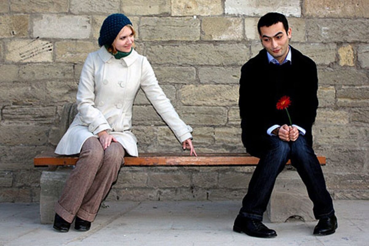 женщина старше мужа. обнять среднем возрасте женщина. мужчина и женщина. женщина старше. мужчина старше.