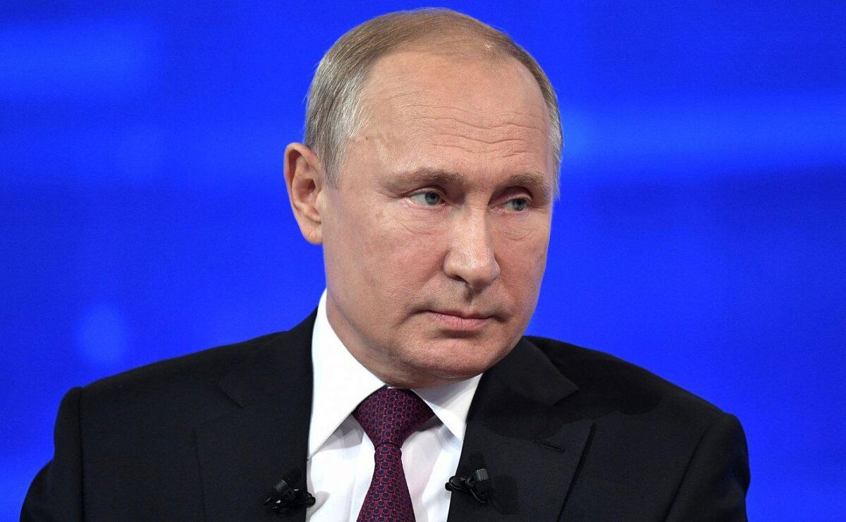    Владимир Путин впервые заявил о возможности создания на Украине демилитаризованной зоны