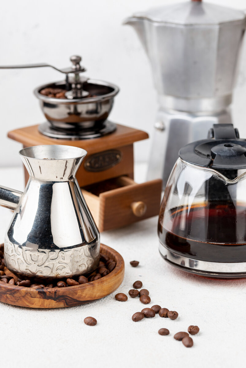 Помол будет зависеть от способа заваривания - сначала нужно понять, как вы будете заваривать кофе, затем уже выбирать степень помола