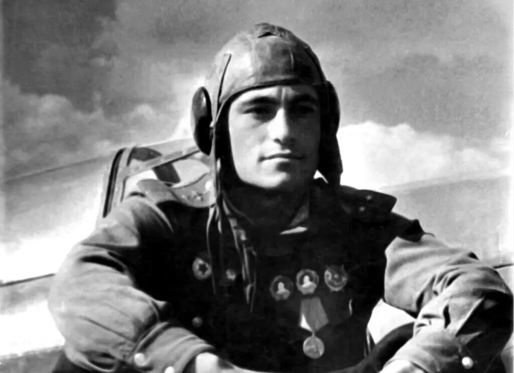 Валентина гризодубова (1909-1993). Надежда попова летчица. Союз летчиц. Летчицы гризодубова осипенко раскова. Союз летчиц.