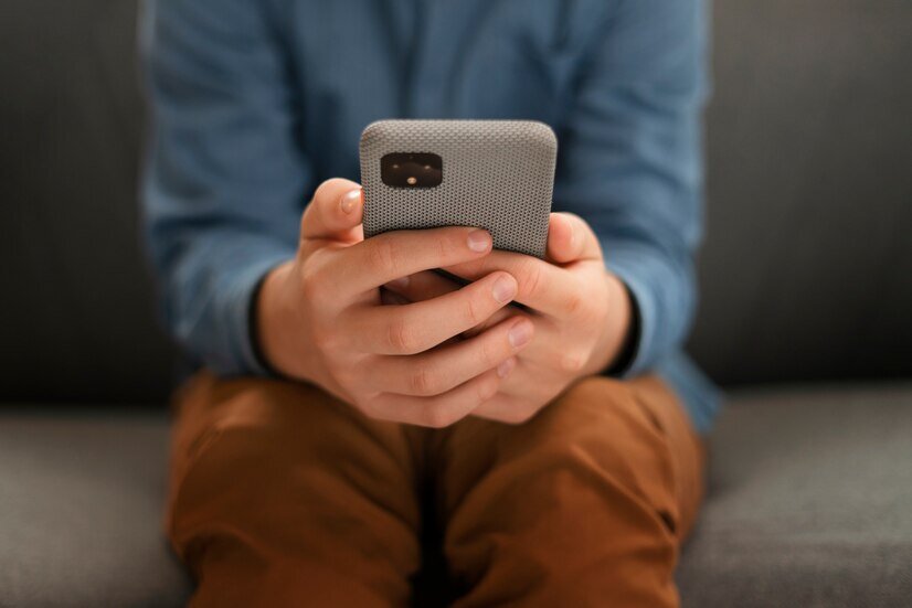 он искал телефон автомат приложение. старый телефонный автомат. таксофон ссср аппарат. телефон автомат. вставь пропущенное местоимение.