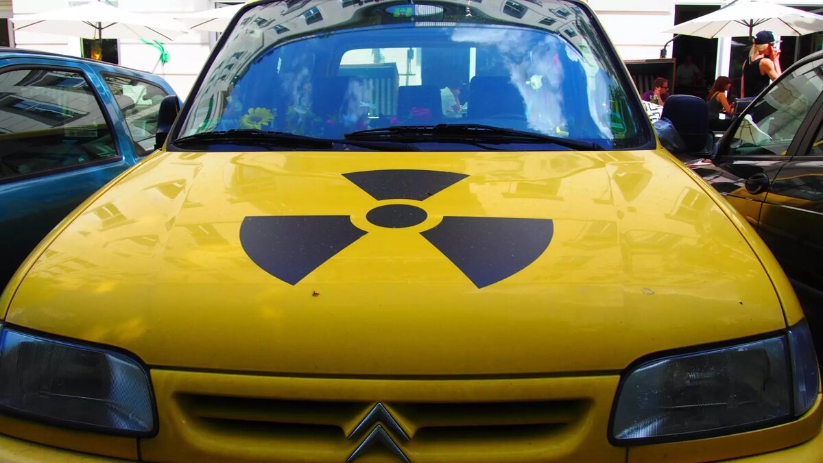     Масштабную реконструкцию запланировали на М-4, тем временем на регион надвигается радиационный шторм, а в Ростове не досчитались дворников.