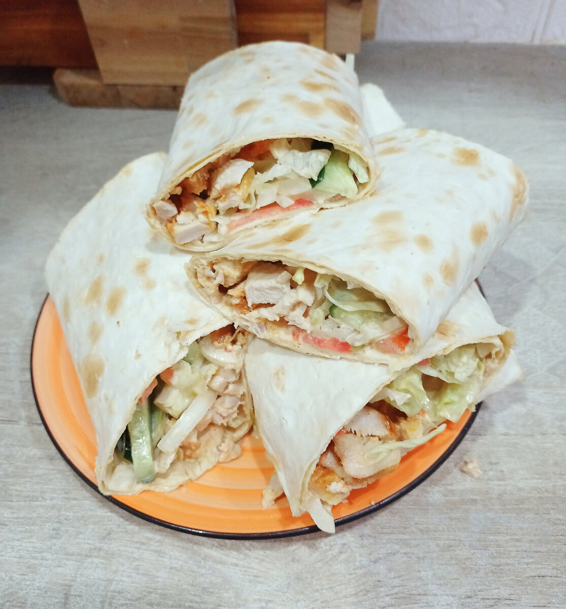 Быстрый рецепт домашней шаурмы и очень вкусный.