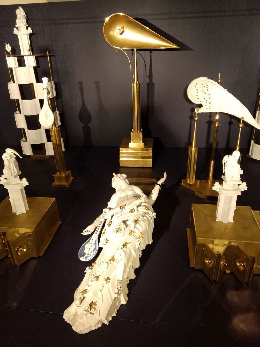 Время собирать камни и время разбрасывать. Brain test 2 пора собирать морковь. Зерно мем. Пришло время собирать камни. Brain test 2 женина ферма 17.