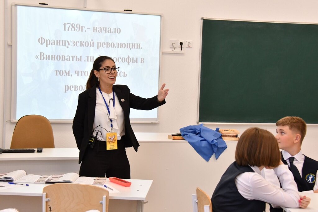 Десять тверских педагогов-воспитателей продолжат участвовать в конкурсе