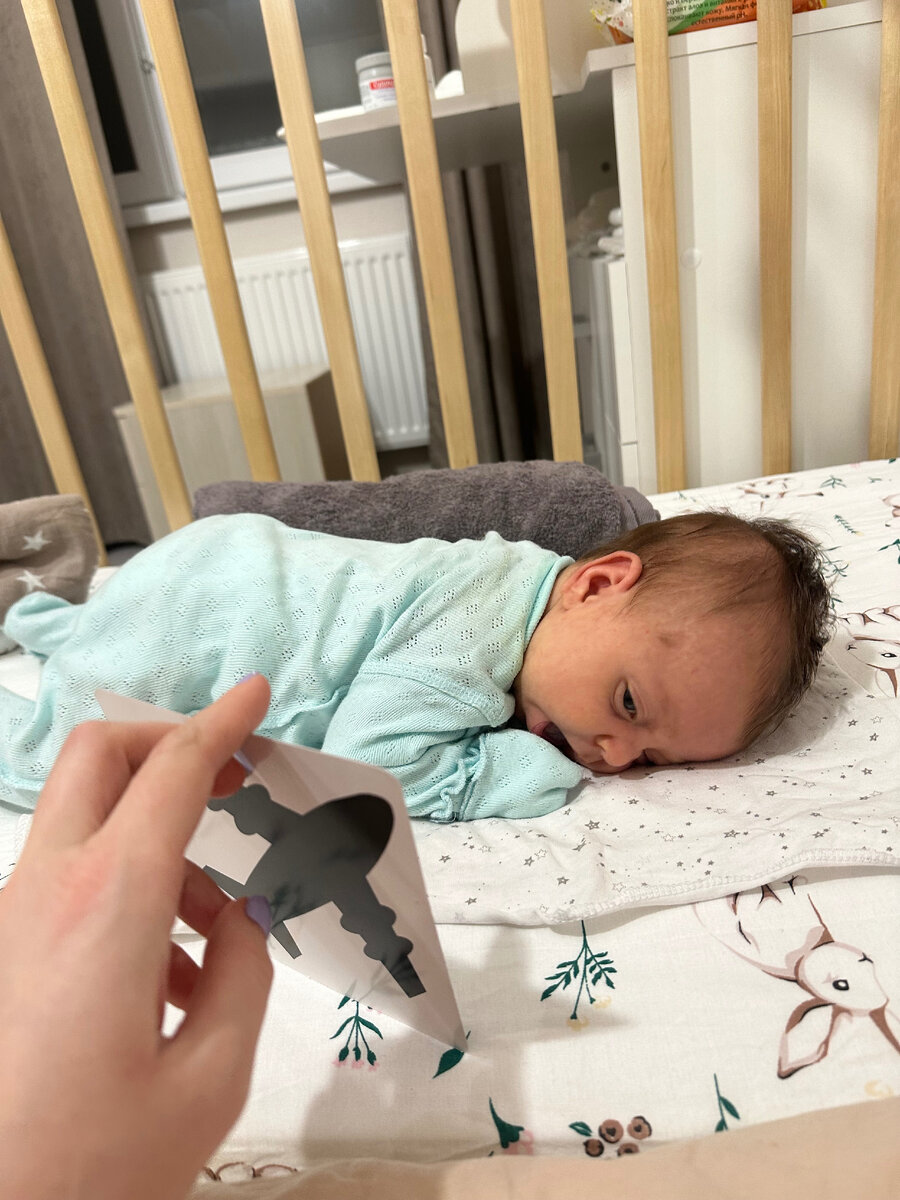 Чистые руки. Как в моем. Ребенок моет руки. Что в моем рюкзаке. Идеи для лд что в моей сумке.