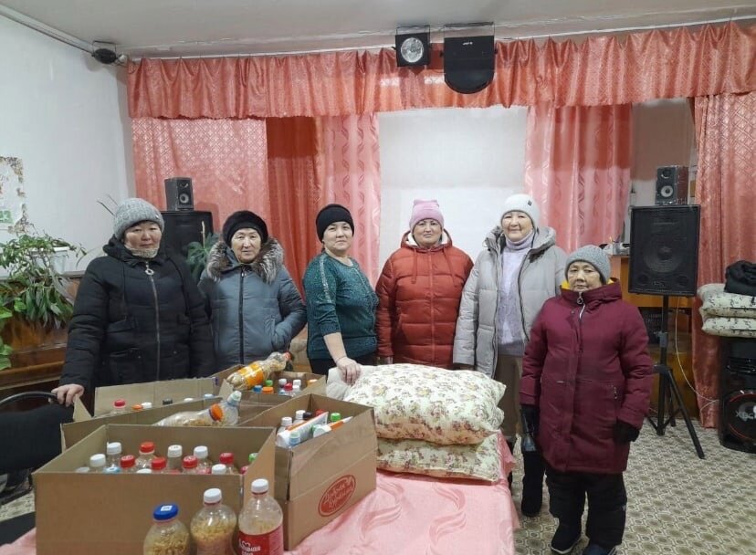  📷    В Домбаровском районе изготавливают заживляющие мази и сухой душ для бойцов СВО Кристина Просвиркина