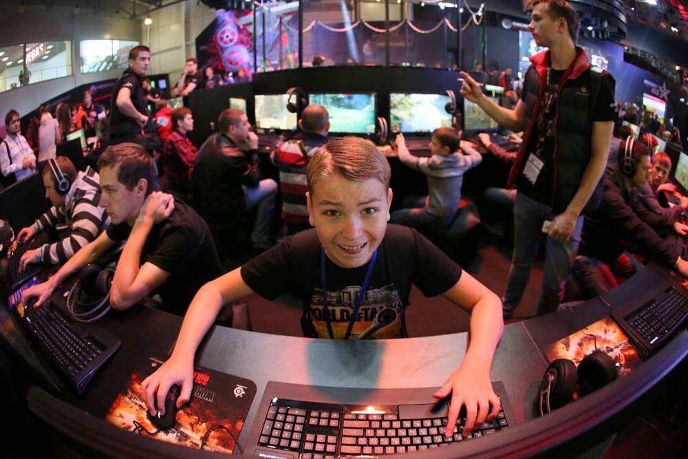 Приложение сек. Приложение секундное видео. Приложение сек. Адверт апп зарабатывать деньги. Дайджест какое приложение.