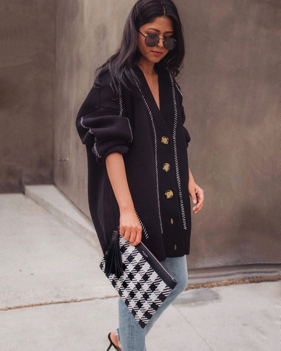 вязаное платье женское 2022. трикотажные платья зима 2024. стильные вязаные платья. мода осень для женщин 45+. трикотажные платья уличная мода.