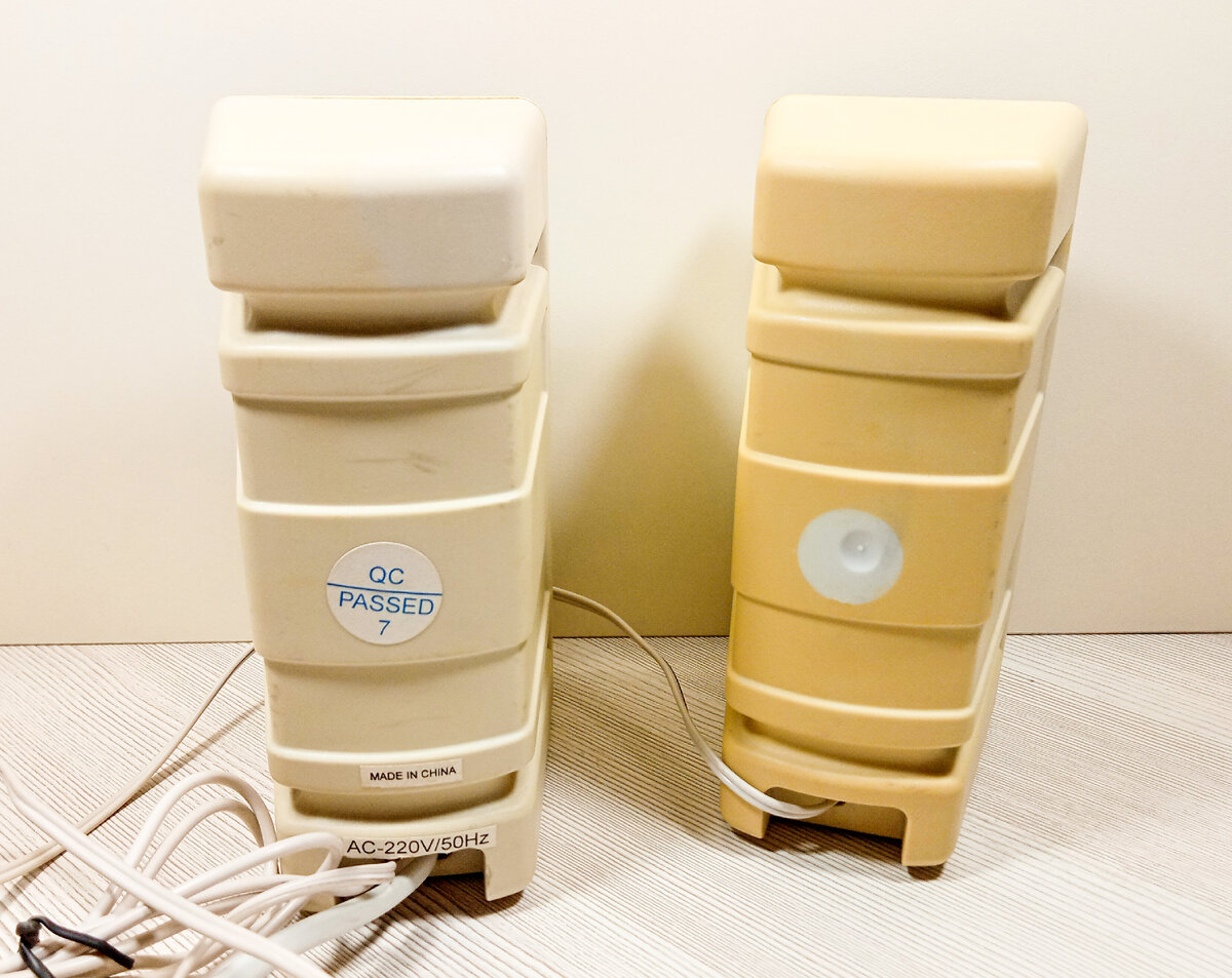 Компьютерные колонки - Parrot-330 на момент приобретения.