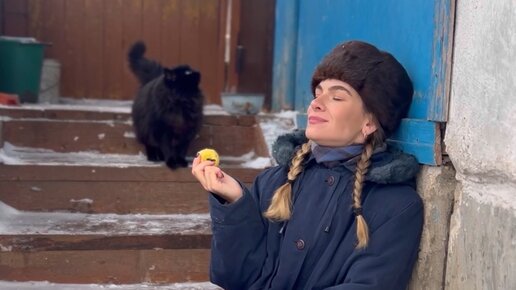 фотосессия в стиле глухая деревня. обычные сельские женщины. фото девочки вдалеке казань. настя денисова самара. женщина переедет в деревню.