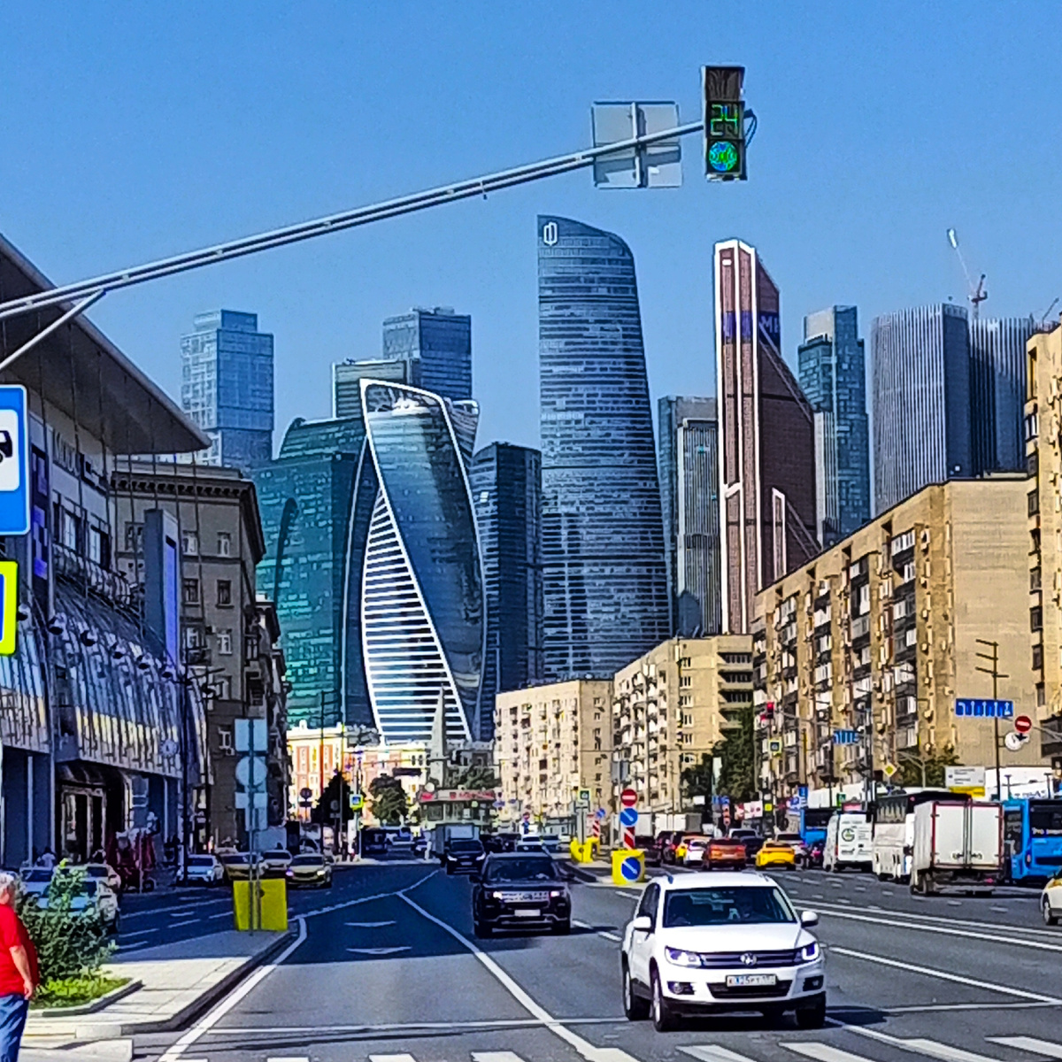 Москва-Сити, вид от м. Киевская (фото автора)