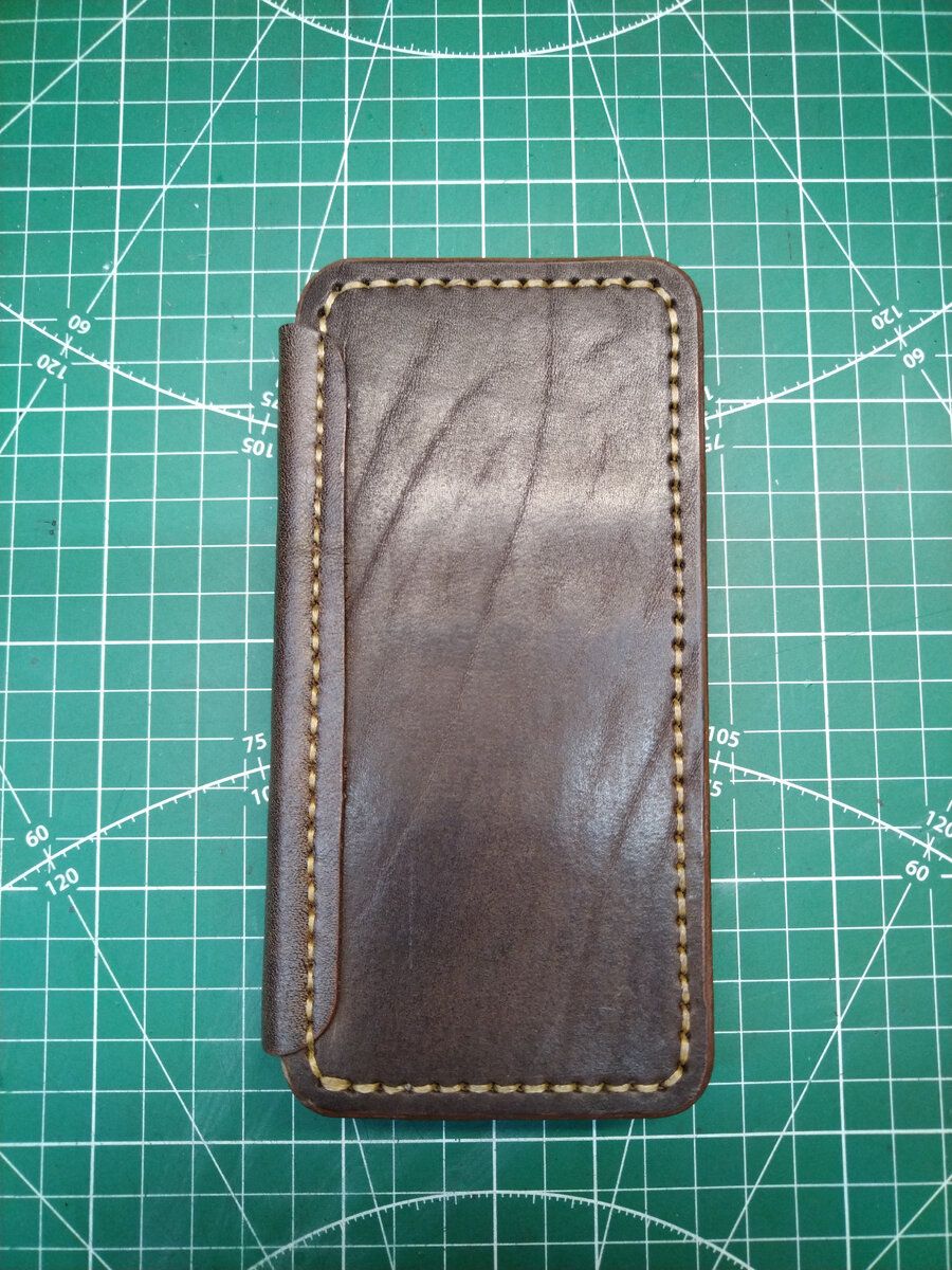 Мастер класс по пошиву кожаной сумки. Простые изделия из кожи. Изделия из натуральной кожи. Сумка из кожи. Шов на кожаной сумке.