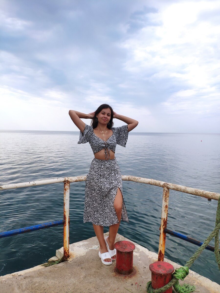 Давай тогда сюда. Гони мем. Иди сюда картинка. Эй иди сюда. Сюда не пиши туда пиши прикол.