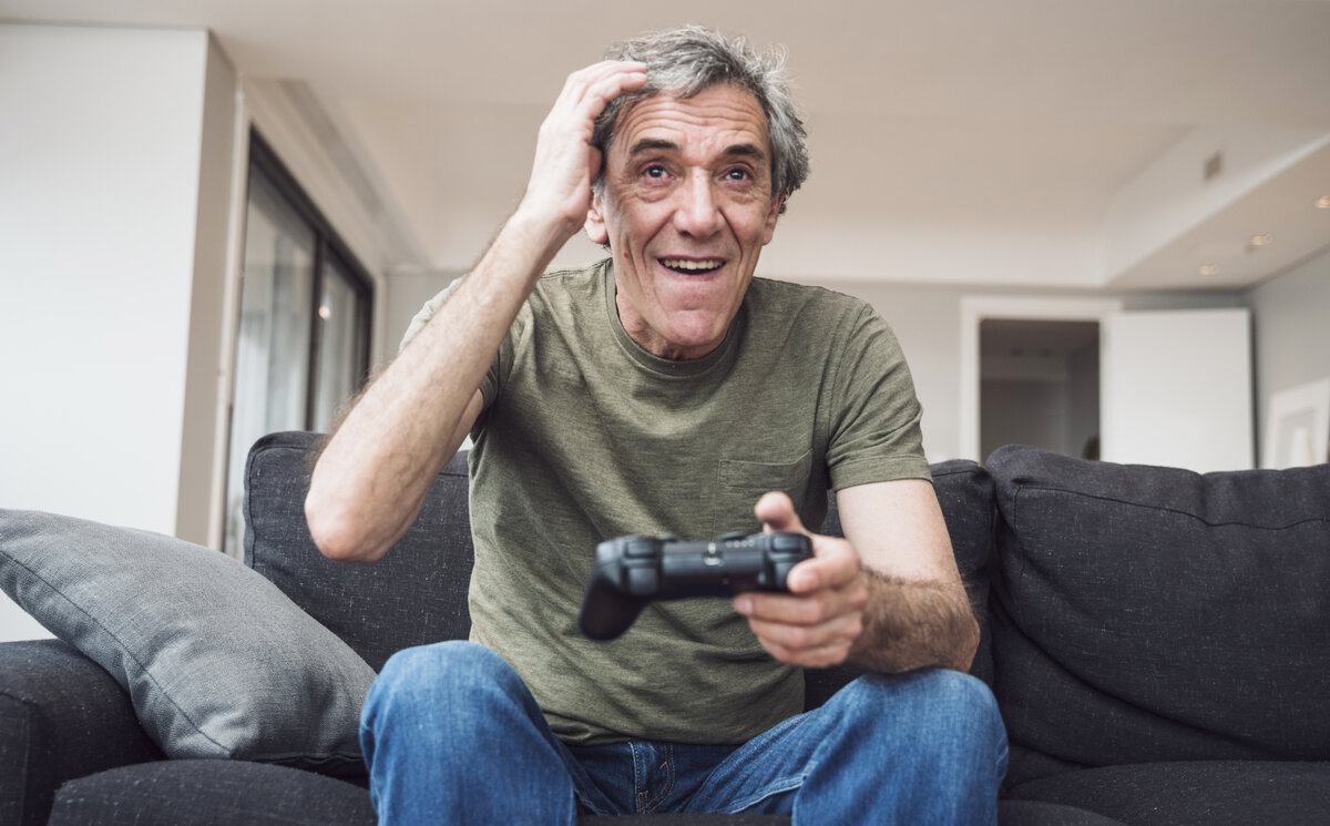 валентина ясень олдушка. фотопроект тома хасси «отражение прошлого». ирина недялкова пожилая пара. зеркало помнит фотопроект tom hussey. молодой и старый человек.