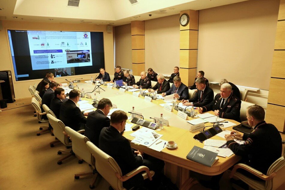 Глава субъекта обладает правом. Глава субъекта обладает правом. Правовой статус лиц осуществляющих образовательную деятельность. Не облавадть властными полномочиями. Высшее должностное лицо субъекта российской федерации.