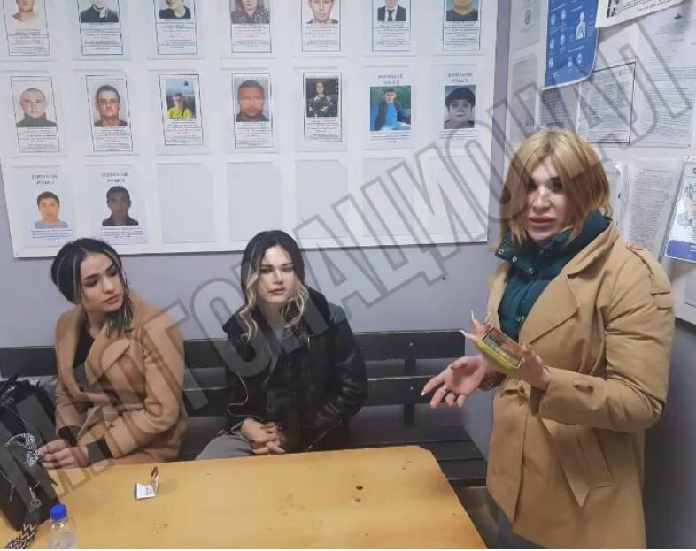 Наверное , мечтали быть строителями ... 