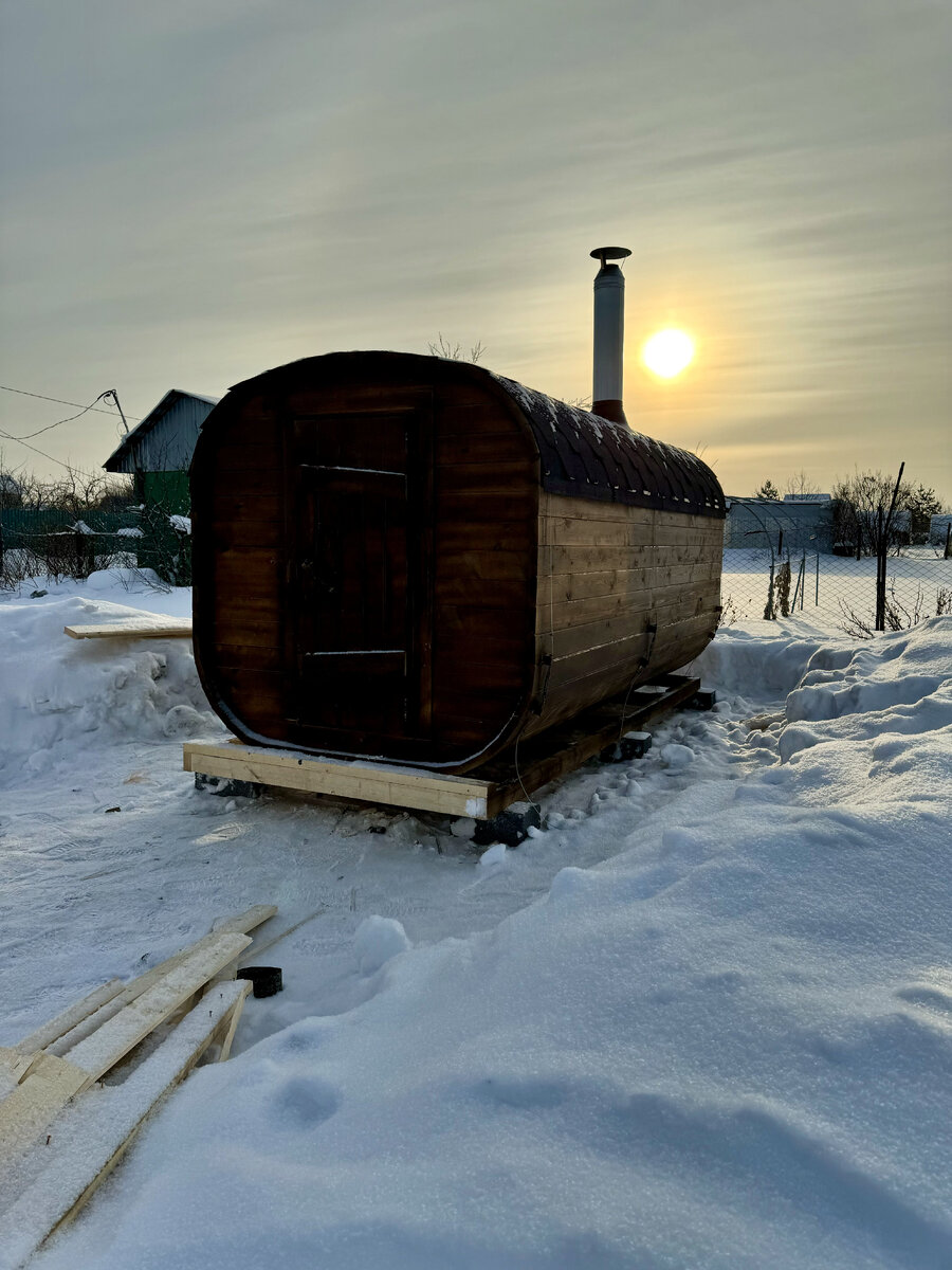 Квадро баня бочка 4х2,1 с 2 секциями, эти фото делал сам, сразу после сборки декабрь 2024г.