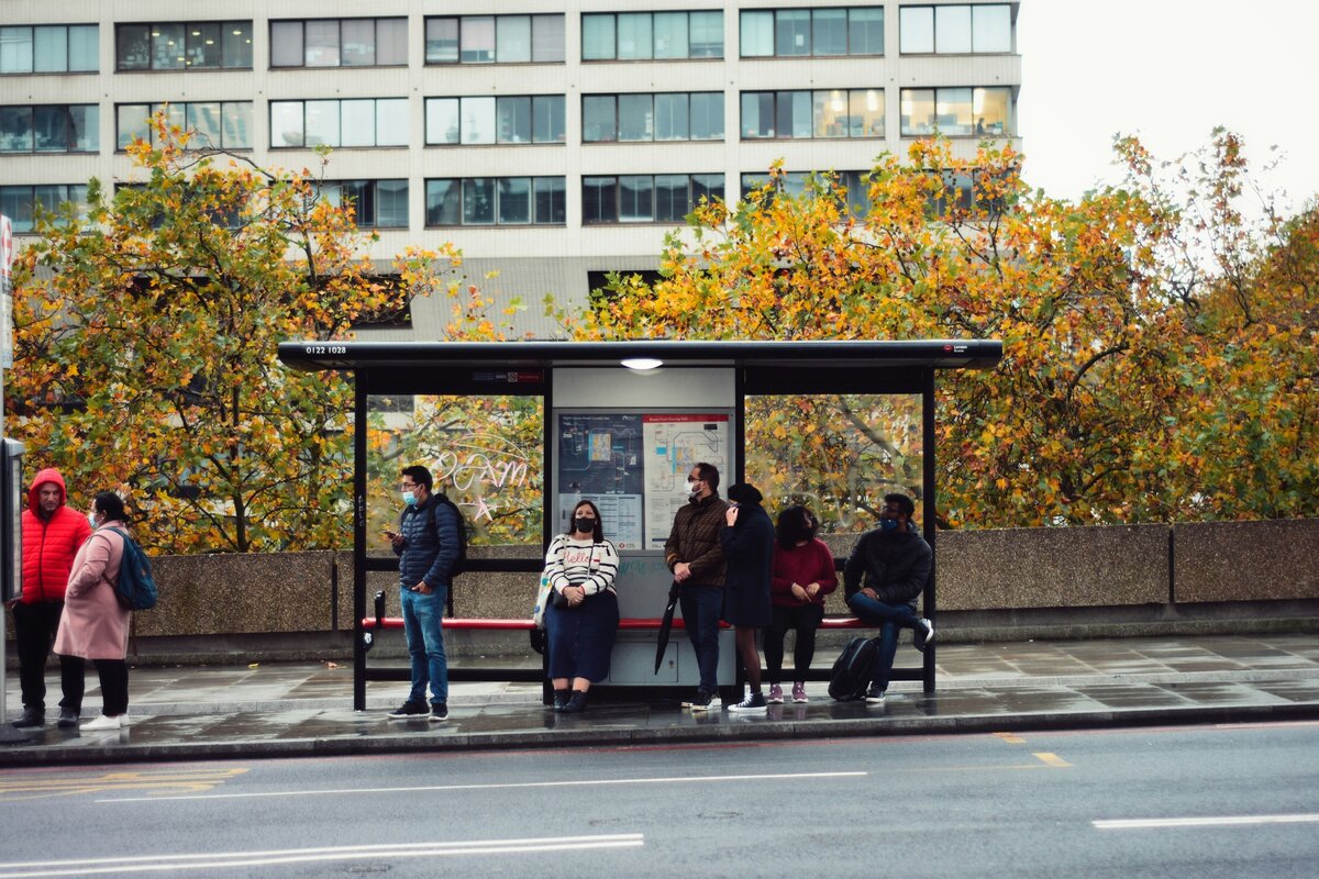 Дом клик приложение. Приложение zenly геолокация. Приложение где найти дом. Умный дом яндекс. Камера видеонаблюдения ростелеком умный дом.