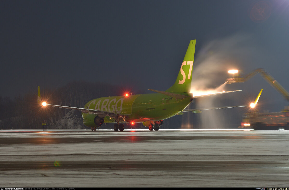 Расположение мест в самолёте s7 боинг 737 -800. Схема мест в самолете s7 airlines. Боинг 737 s7 места. Боинг 737 s7 места. Боинг 737 s7 места.