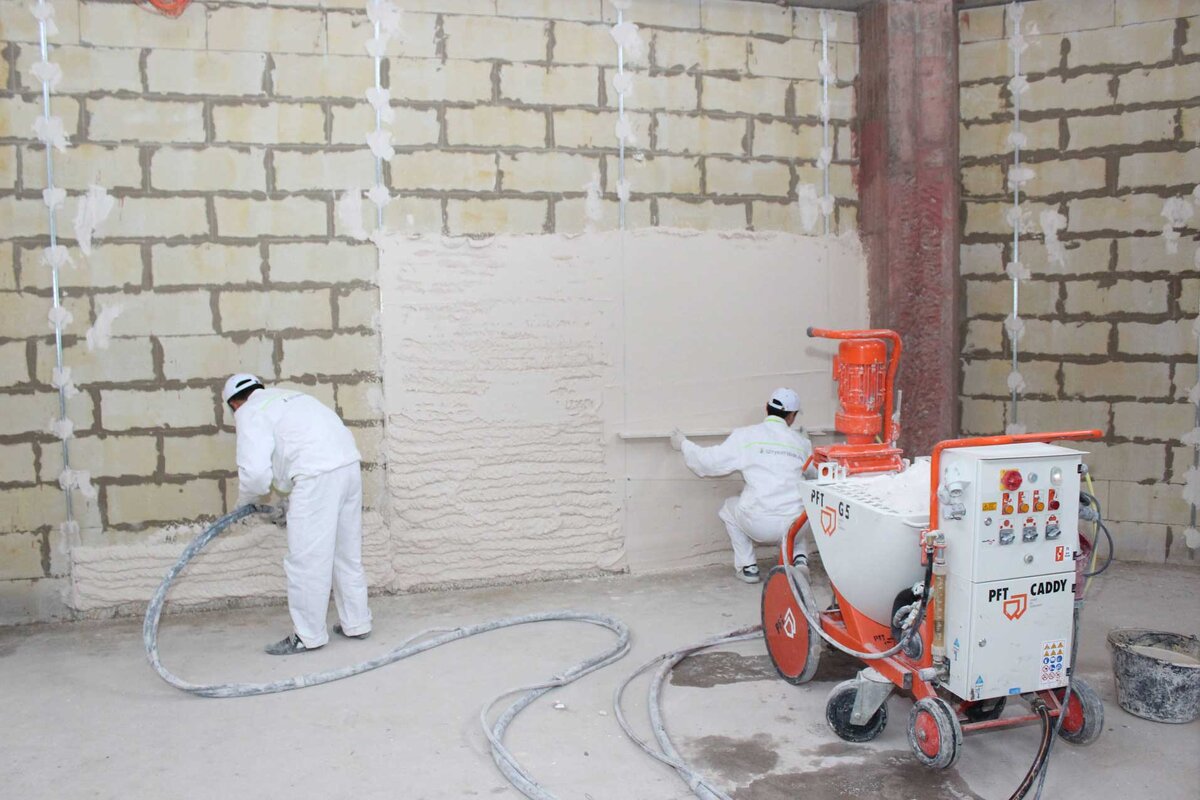 черновая штукатурка стен. квартира стяжка штукатурка. стяжка штукатурка стен. стяжка пола и штукатурка стен. шпаклевка стен.