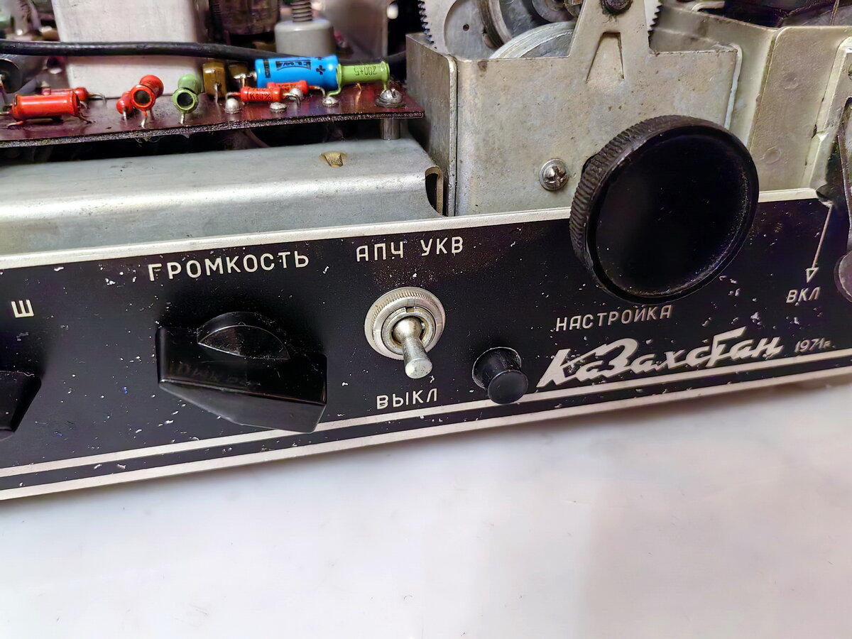 Структура супергетеродинного радиоприемника. Супергетеродин на лампах 2ж2м. Гетеродин 455 кгц 465 кгц. Ssb детектор для бытового приёмника схема. Принципиальная схема гетеродинного приемника.