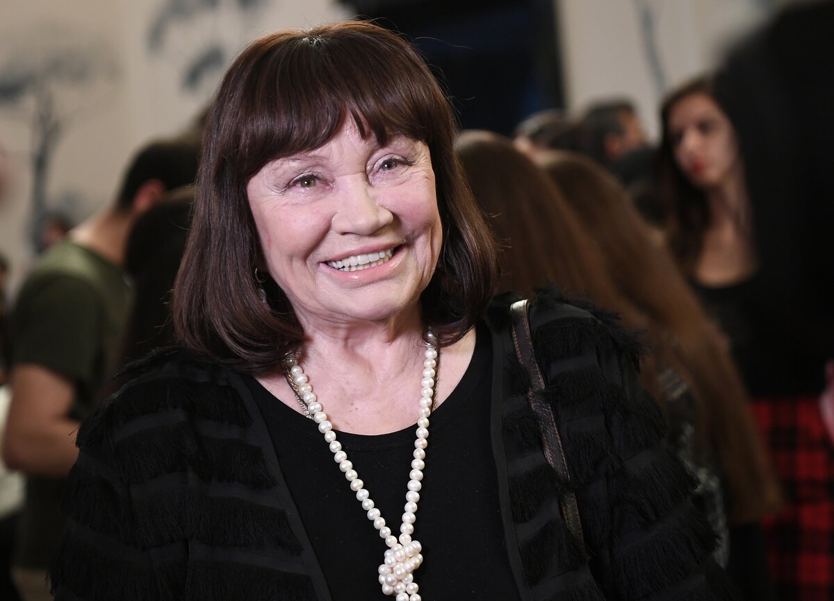 поэтесса блокадного ленинграда ольга берггольц. женщины блокадного ленинграда. людмила макарова. актриса пережившая блокаду. любовь соколова в молодости.