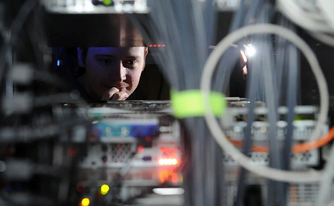 Электрогенератор g4000a eurolux. Генератор патриот 1500. Бензиновый генератор stanley sg 6500. Генератор ударных волн (swg 1750). Генератор ударов.