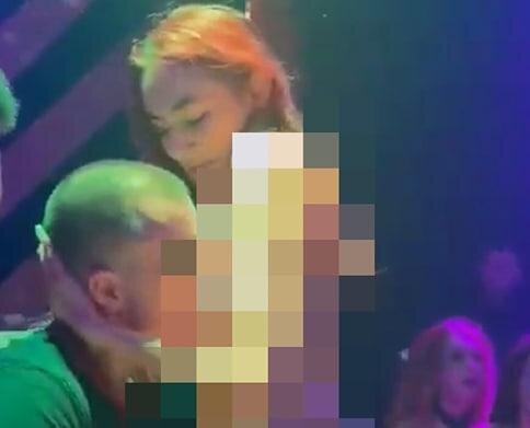 видео девушек клубы. красивые девушки в клубе. красивые девушки в клубе. девушка танцует на дискотеке. красивые девушки в клубе.