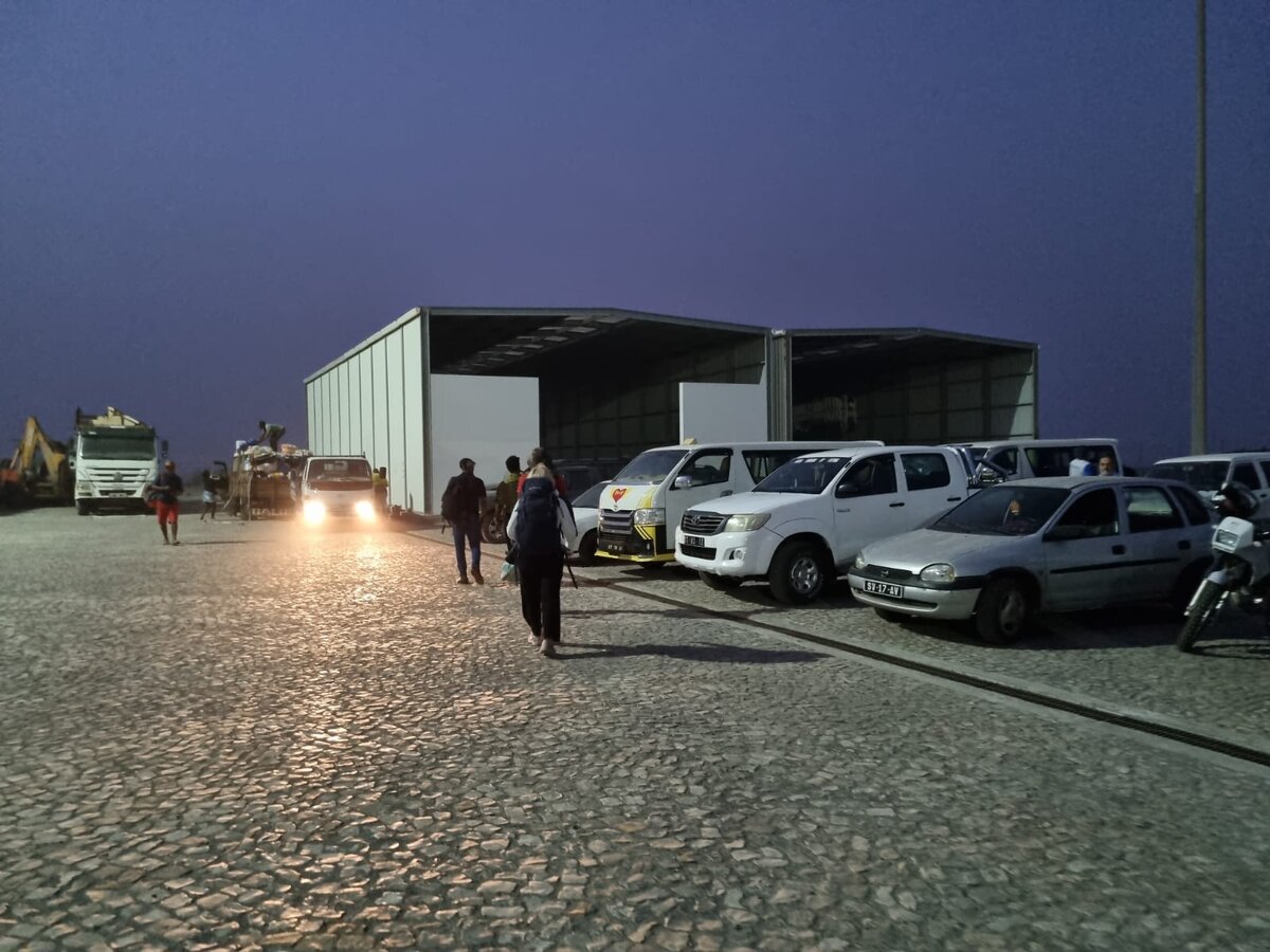 Остров Маю, порт, Кабо-Верде 