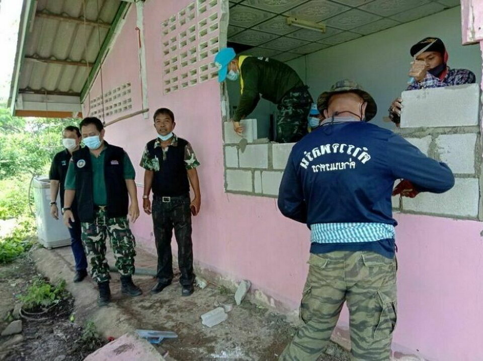 Ульяновск часы передачт на 12ке. Часовщик эстетика. Часы путина бланкпайн. Служба часов. Служба часов.