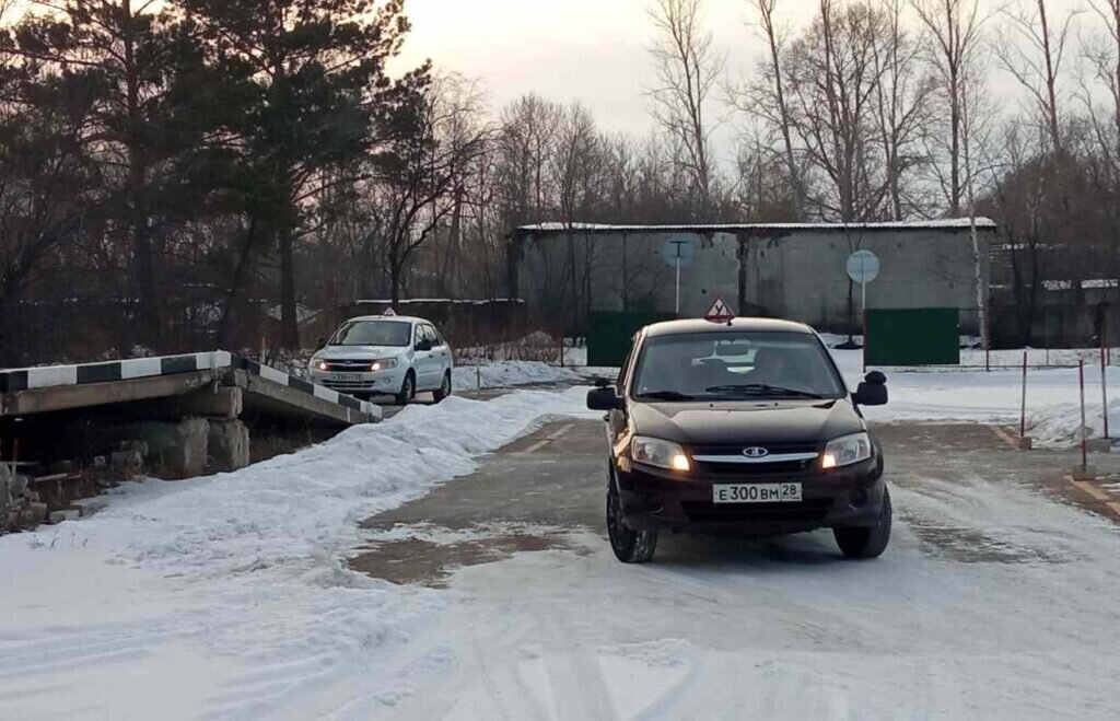 Автолидер нефтеюганск автошкола. Автопрофи максим омск-. Школа вождения отзывы. Школа вождения отзывы. Автошкола приоритет митино.