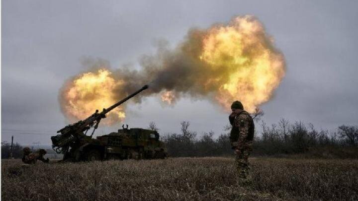 Русская армия стремится развить свой успех в Донбассе и на Харьковском направлении. Размытие резервом ВСУ помогает находить бреши в обороне и эффективно ними пользоваться.-7