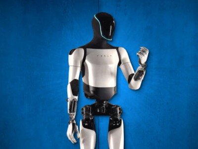    На прогулку с Optimus. Илон Маск показал «скелет» робота Tesla