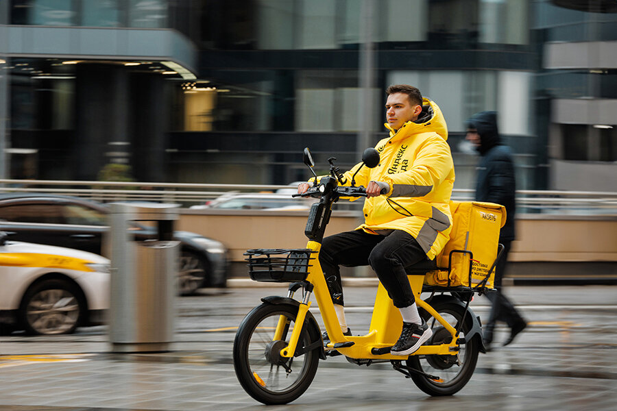Где находится работа курьера в блэк. Сколько зарабатывает курьер. Курьер блэк раша. Где находится работа курьера в блэк. Работа курьером в блэк раша.