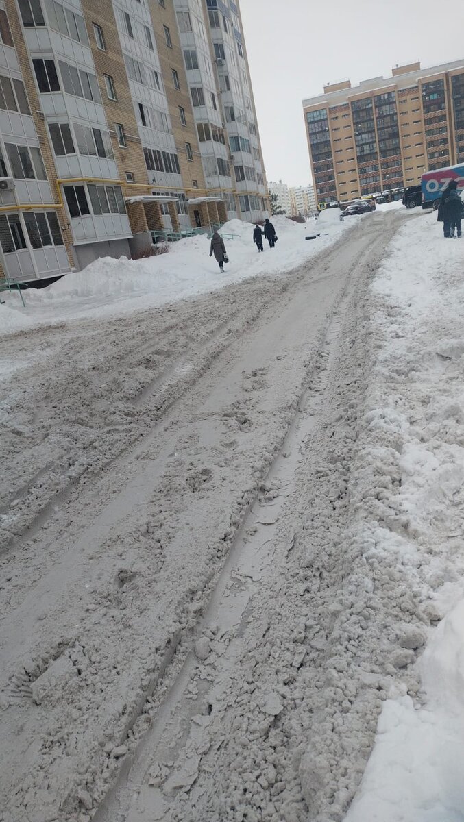 Дороги в Набережных Челнах завалены снегом, на дороге каша | МОО Народный  КОНТРОЛЬ | Дзен