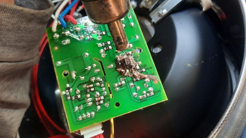 Не включается помпа. Bmw x3 насос отопителя. 4 течь помпа. Износ крыльчатку водяного насоса. Ремкомплект водяного насоса газель.