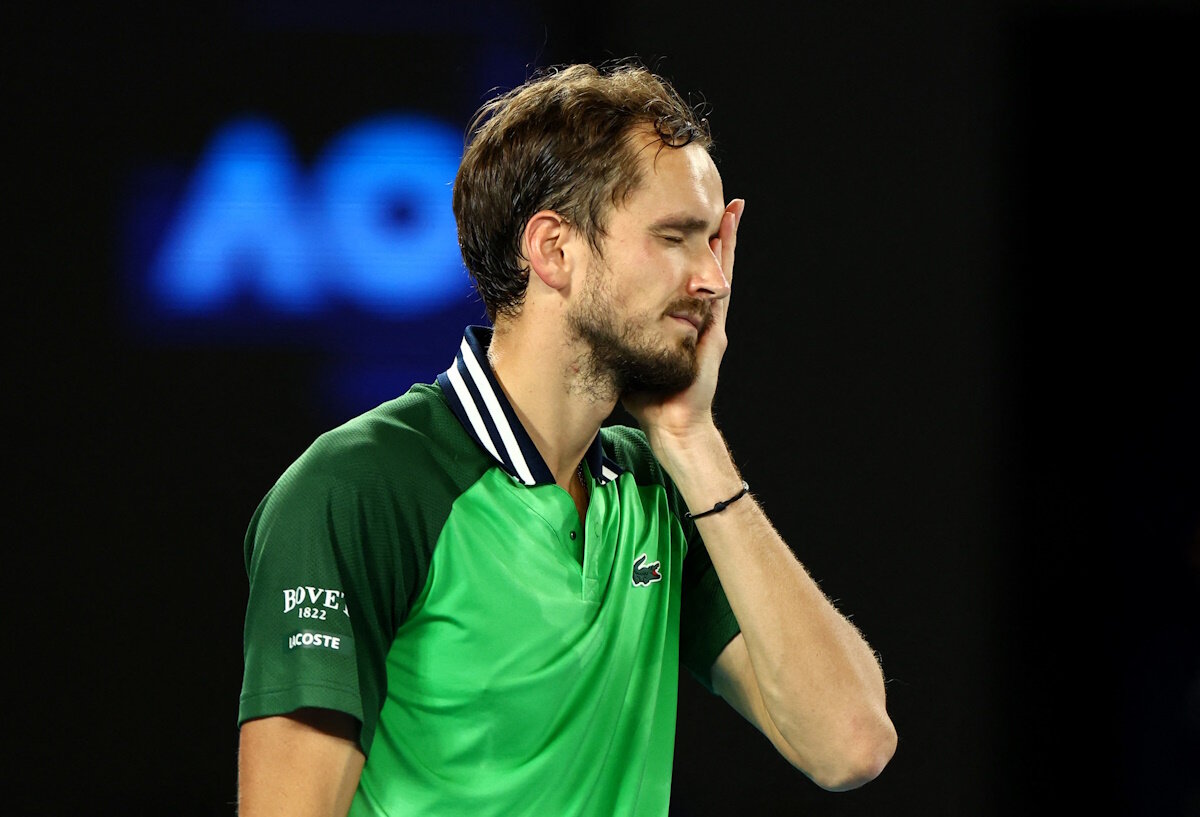 тренер фильм 2018. футболисты снялись. найк бутсы килиан мбаппе академия.