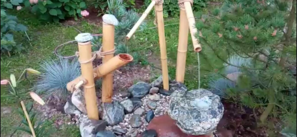 Японские фонтаны Тсукубай и Сиси Одоси своими руками. Фото в саду автора.