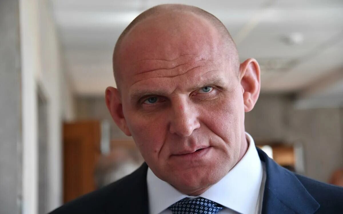 Александр Карелин.