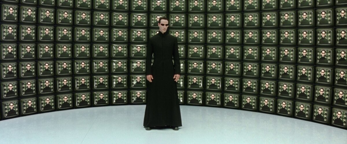 Так выглядит сфокусированный ум, свободный от сомнений. Кадр из фильма Матрица (картинка найдена через поиск Яндекса)