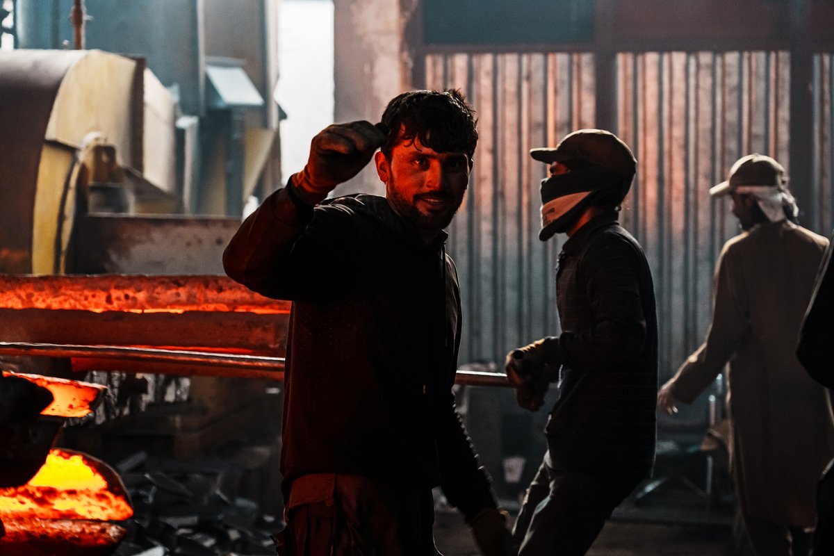 Столяр демотиватор. Ужасно ничего. Ужасно ничего. Нет ничего ужаснее. Профессор преображенский мем.