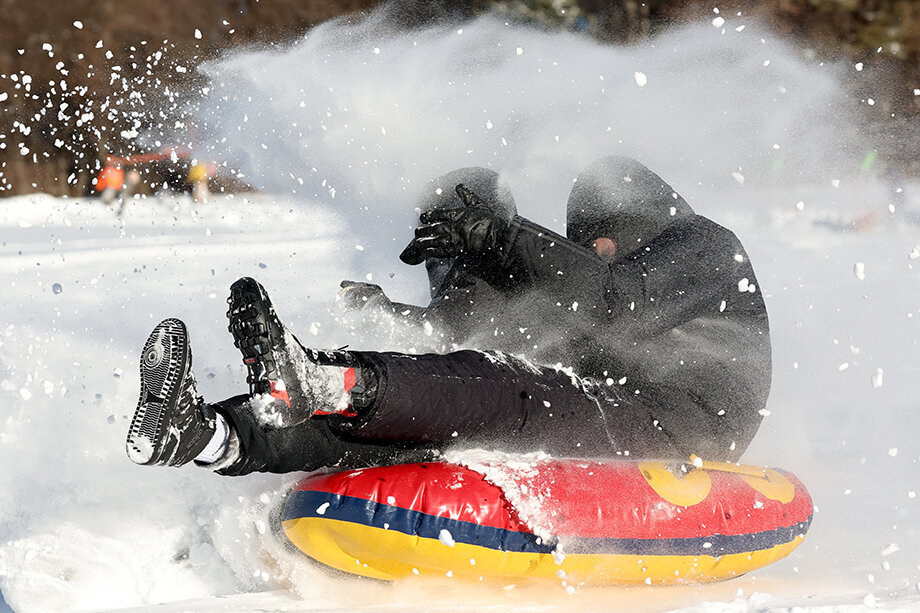 По данным врачей, зимняя забава каждый сезон обновляет страшную статистику. Фото: Дмитрий Феоктистов/ТАСС