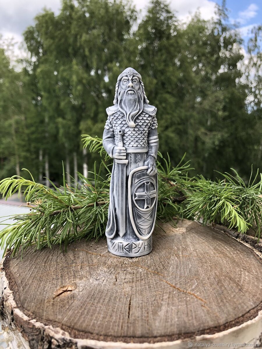 Языческий Бог солнца - Перун, изображение из открытых источников