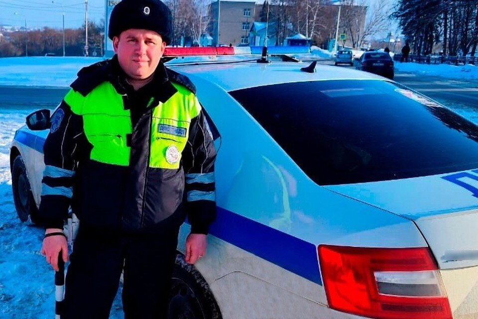 Как вызвать полицию. Рисунок вызов полиции. Полицейский рисунок. Вызов полиции для детей. Вызов полиции для детей.