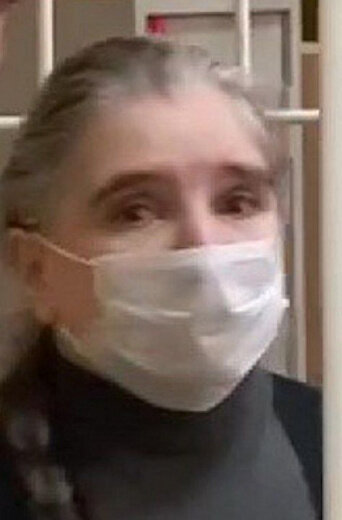 Склонение местоимений с предлогами. Образ женщины в поэзии. С нею или с ней. Стихи горького о любви. Местоимения 3 лица с предлогами.